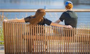 假日悠閑木質(zhì)浮橋/橋梁建筑